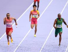 乐鱼体育网站入口-加拿大田径选手男子110米跨栏夺金