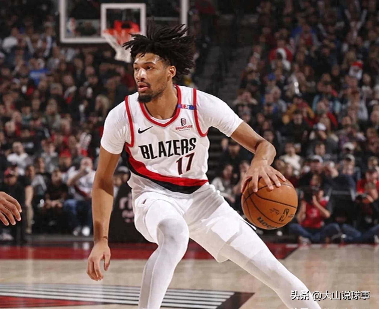 乐鱼官网-包含独行侠力克热火,西蒙斯爆发神勇的词条