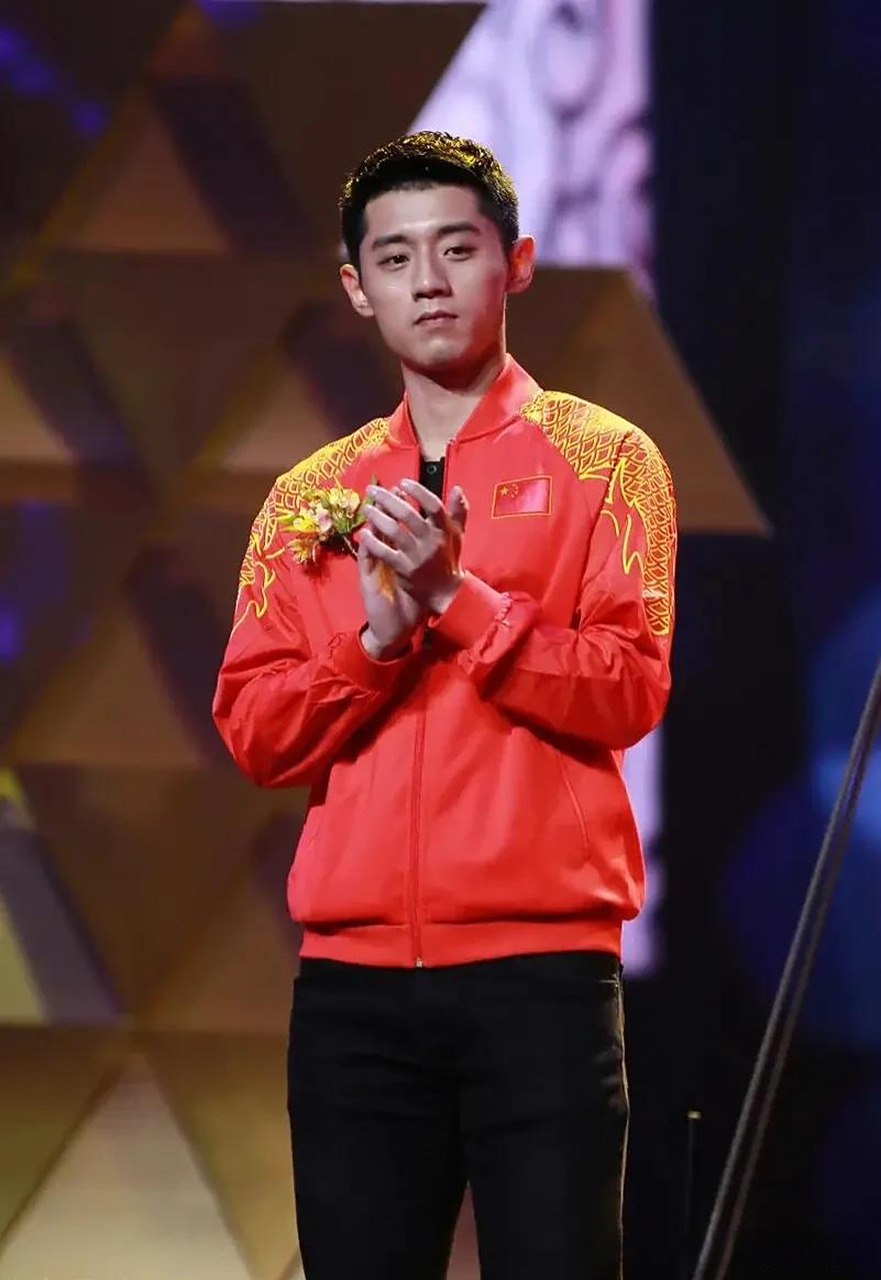 乐鱼体育app-英国乒乓球队力克日本乒乓球队,张继科高光表现的简单介绍