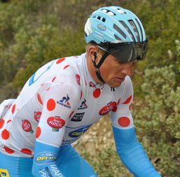 乐鱼体育网站入口-法国网球队横扫美国网球队,费德勒绝境逆转——精彩纷呈的网球盛宴